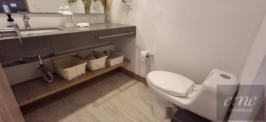 Apartaestudio en venta en Oviedo, Medellín, 27 m² · foto 6 de 24