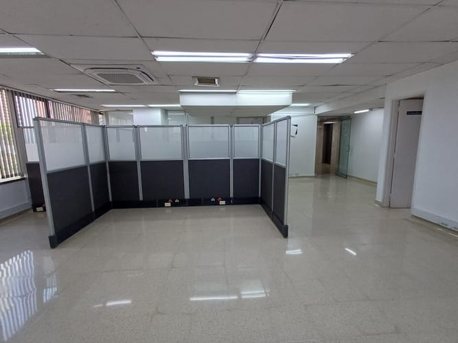 Oficina en arriendo en Patio Bonito, Medellín, 138 m² · foto 12 de 17