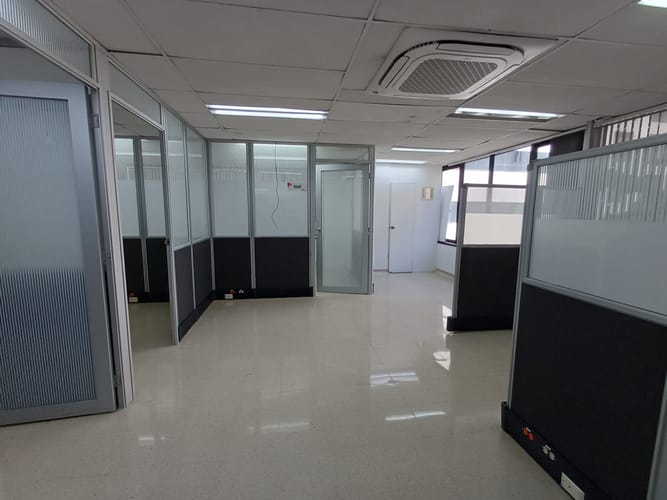 Oficina en arriendo en Patio Bonito, Medellín, 138 m² · foto 17 de 17