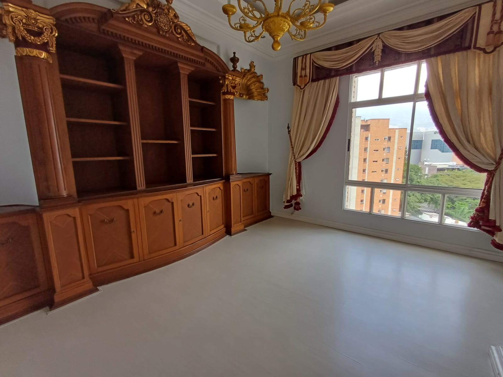 Apartamento en arriendo en Laureles, Medellín · foto 4 de 24