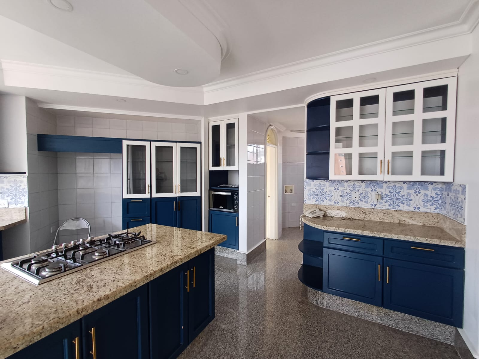 Apartamento en arriendo en Laureles, Medellín · foto 14 de 24