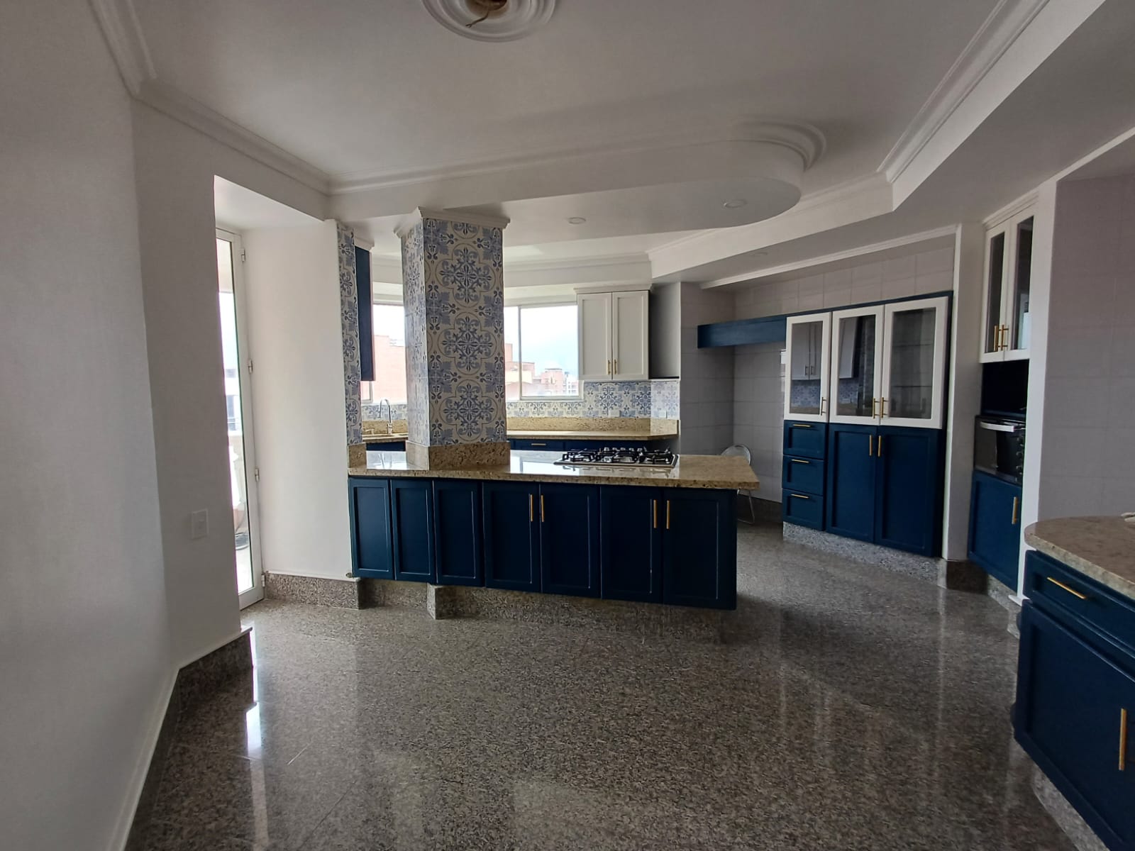 Apartamento en arriendo en Laureles, Medellín · foto 23 de 24