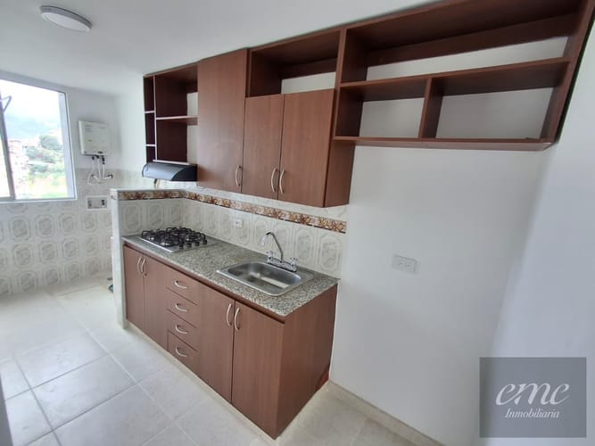 Apartamento de 3 alcobas en venta en Villa Del Parque, Itagüí, 67 m² · foto 7 de 24