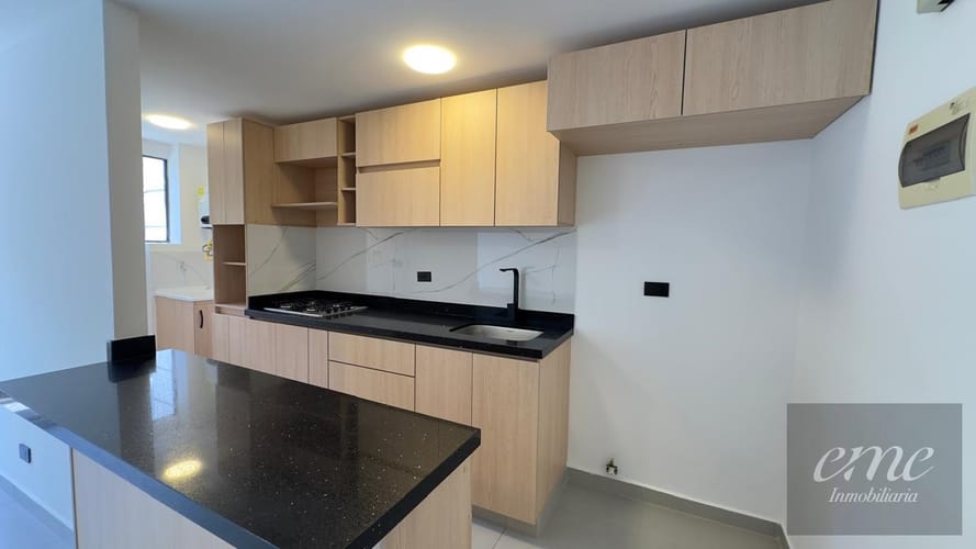 Apartamento de 1 alcoba en arriendo en El Poblado, Medellín, 63 m² · foto 4 de 19
