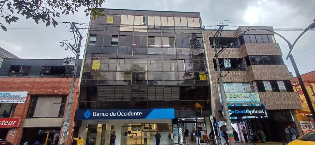 Oficina en arriendo en Centro, Itagüí, 600 m² · foto 3 de 24