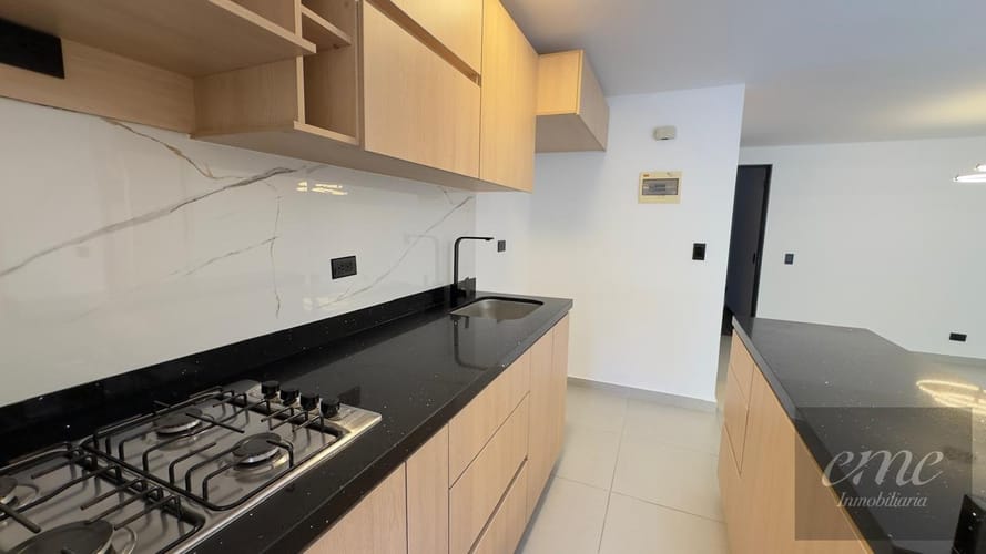Apartamento de 1 alcoba en arriendo en El Poblado, Medellín, 63 m² · foto 8 de 19