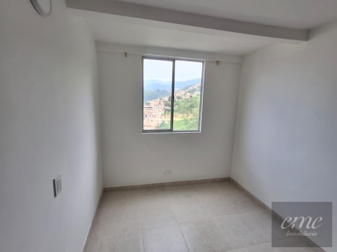Apartamento de 3 alcobas en venta en Villa Del Parque, Itagüí, 67 m² · foto 14 de 24