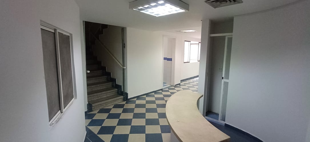 Oficina en arriendo en Centro, Itagüí, 600 m² · foto 7 de 24