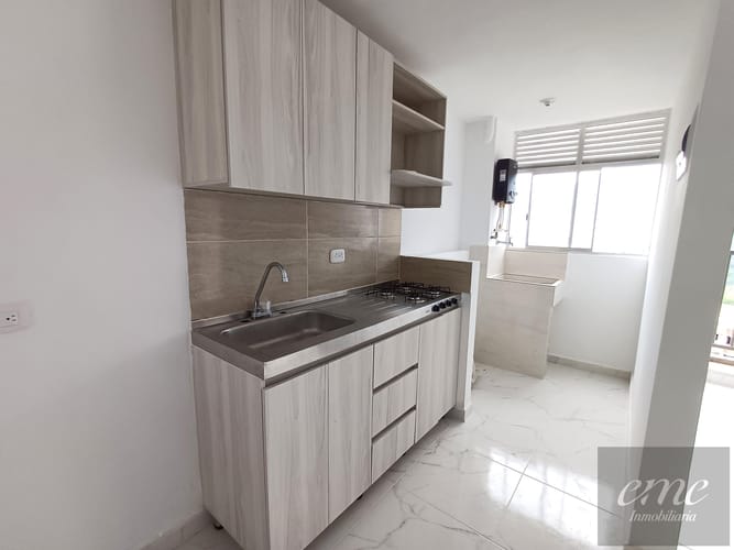 Apartamento de 3 alcobas en arriendo en Machado, Copacabana, 57 m² · foto 2 de 17