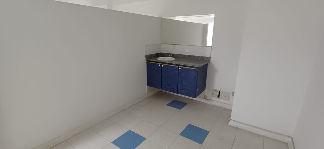 Oficina en arriendo en Centro, Itagüí, 600 m² · foto 17 de 24