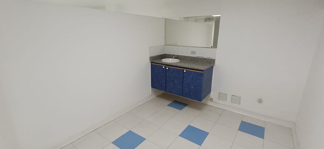 Oficina en arriendo en Centro, Itagüí, 600 m² · foto 21 de 24