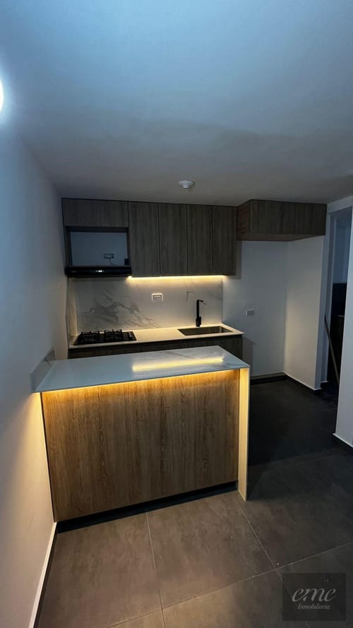 Apartamento de 3 alcobas en venta en Niquia, Bello, 58 m² · foto 6 de 18