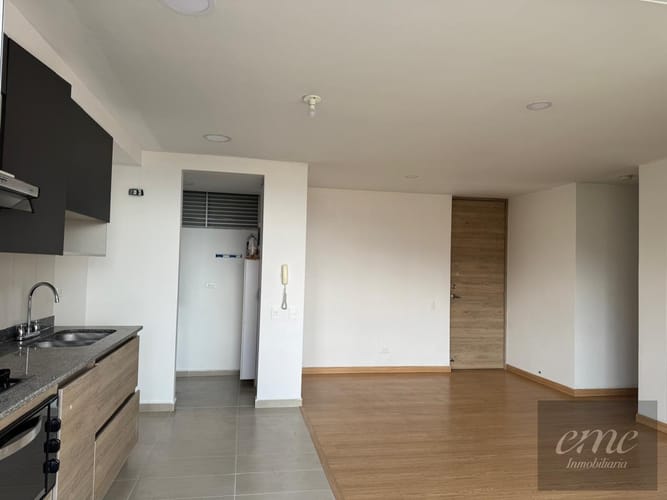 Apartamento de 3 alcobas en venta en Mayorca, Sabaneta, 76 m² · foto 3 de 24