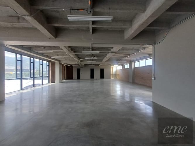 Bodega en arriendo en El Carmelo, Itagüí, 315 m² · foto 18 de 18