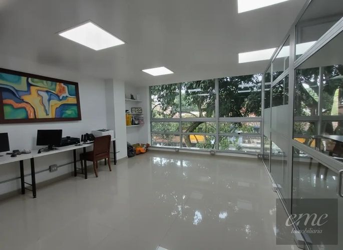 Oficina en arriendo en Laureles, Medellín, 35 m² · foto 3 de 3