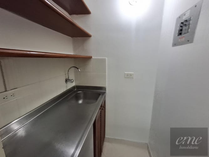 Oficina en arriendo en Alejandria, Medellín, 36 m² · foto 9 de 10