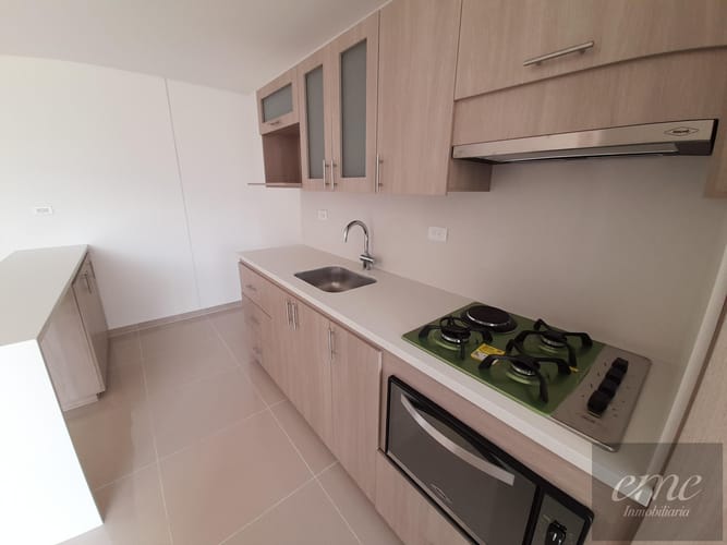 Apartamento de 3 alcobas en venta en Bello, 68 m² · foto 6 de 11