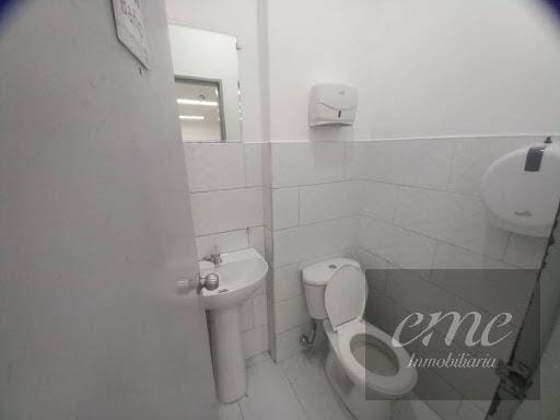 Local en arriendo en Villanueva, Medellín, 170 m² · foto 9 de 10