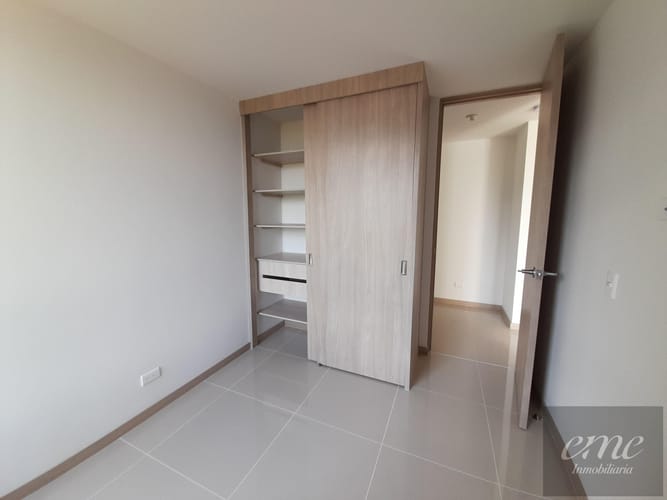 Apartamento de 3 alcobas en venta en Bello, 68 m² · foto 8 de 11