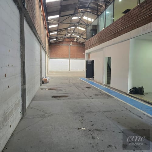 Bodega en arriendo en El Chagualo, Medellín, 500 m² · foto 3 de 10