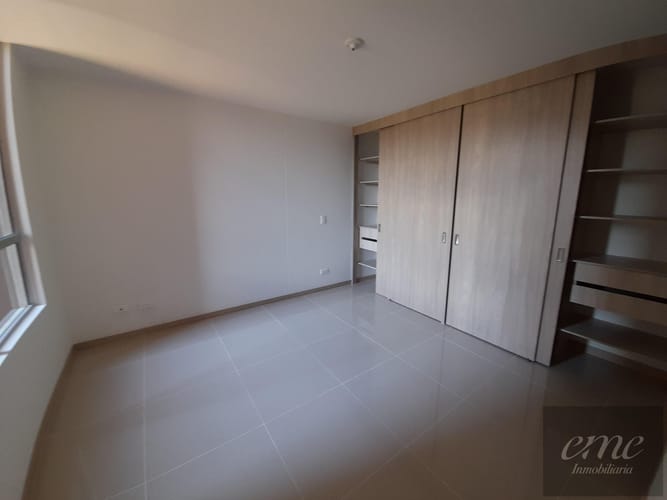 Apartamento de 3 alcobas en venta en Bello, 68 m² · foto 10 de 11