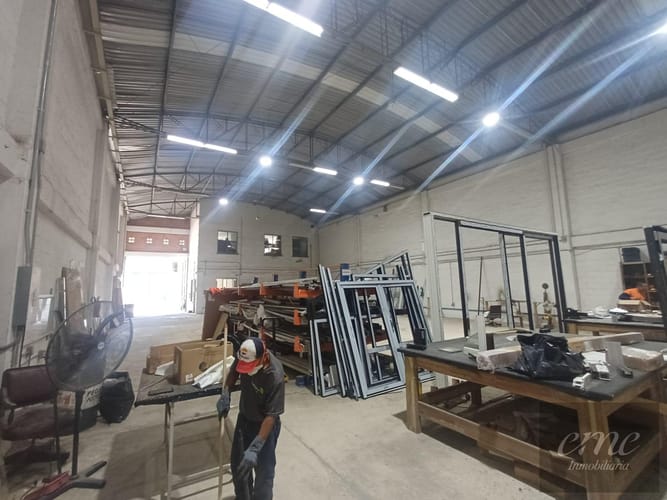 Bodega en arriendo en La Tablacita, La Estrella, 538 m² · foto 2 de 14