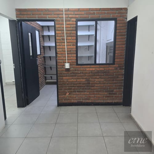 Bodega en arriendo en El Chagualo, Medellín, 500 m² · foto 10 de 10