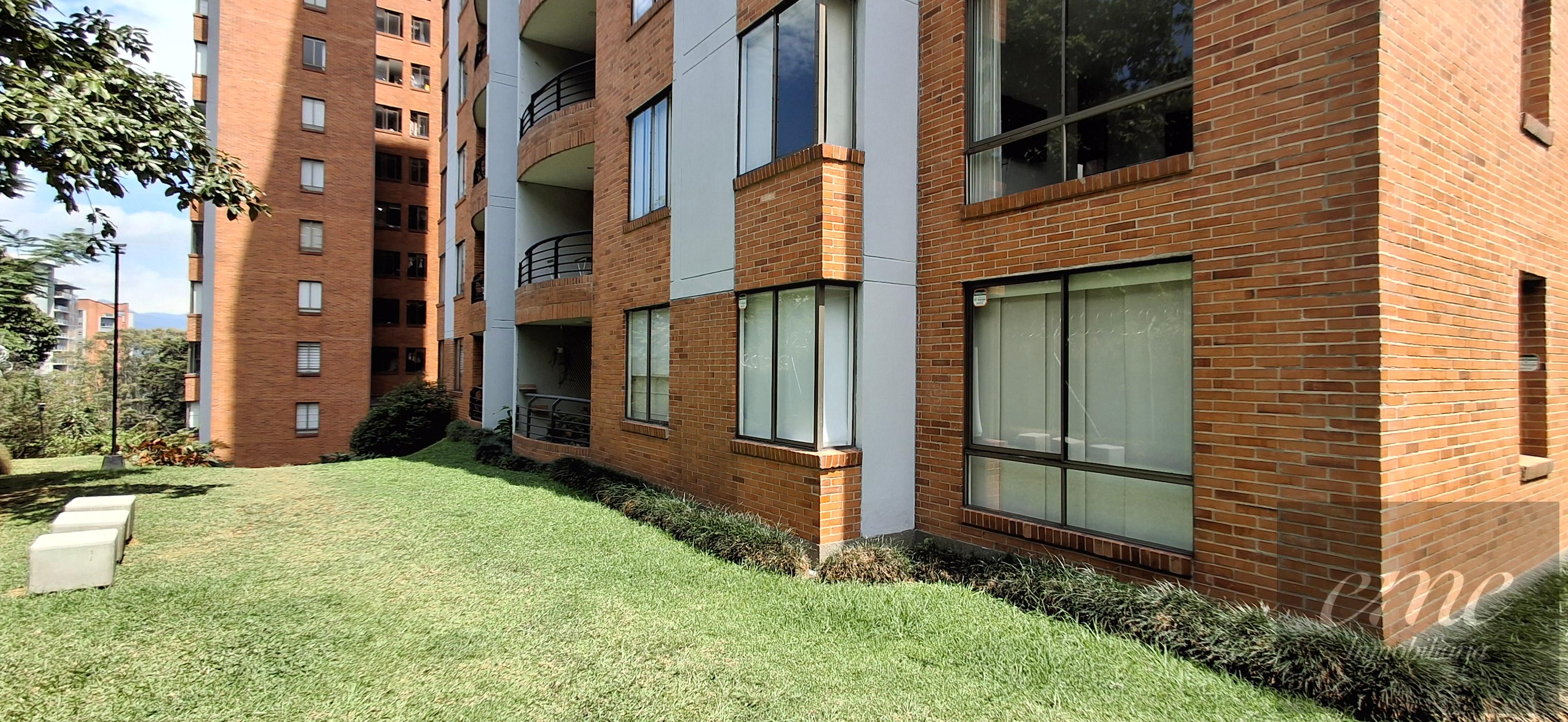 Apartamento en venta en Cola Del Zorro, Medellín · foto 5 de 24