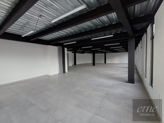 Bodega en arriendo en Tenche, Medellín, 200 m² · foto 3 de 6