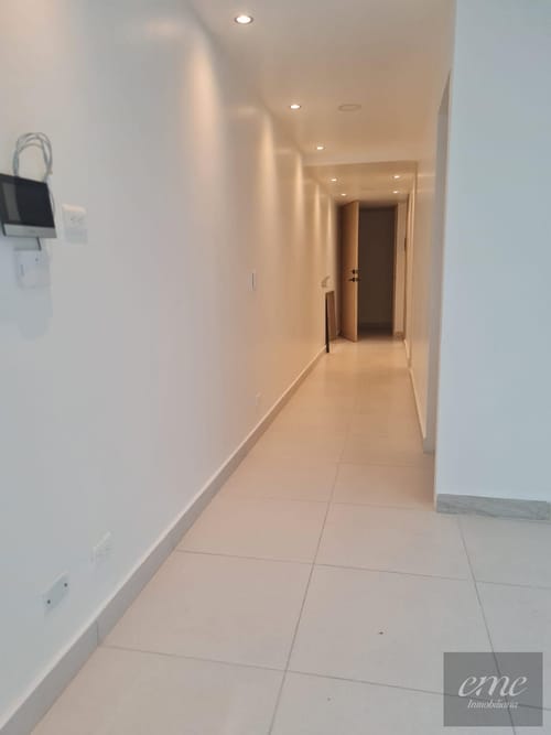 Oficina en arriendo en Belén, Medellín, 40 m² · foto 2 de 4