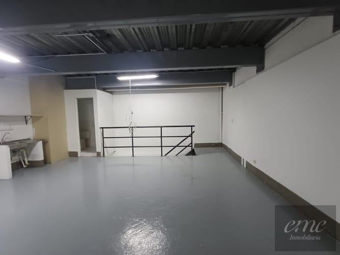 Bodega en arriendo en Tenche, Medellín, 190 m² · foto 3 de 10