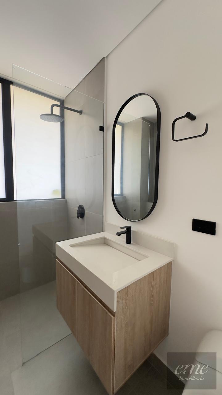 Apartamento en arriendo en La Linde, Medellín · foto 23 de 24