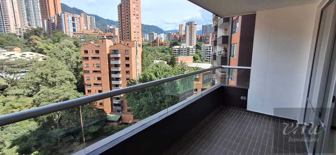 Apartamento de 4 alcobas en venta en Los Balsos, Medellín, 116 m² · foto 2 de 24
