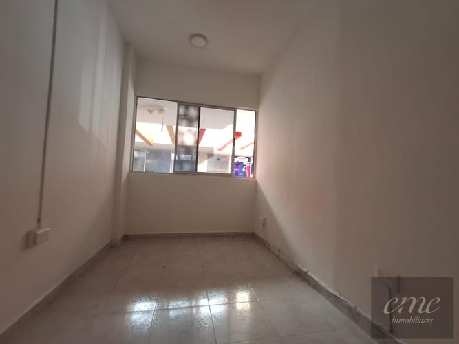 Local en arriendo en Belén Los Alpes, Medellín, 15 m² · foto 3 de 4