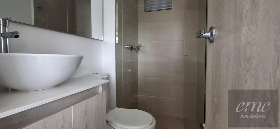 Apartamento de 2 alcobas en venta en Simon Bolivar Sb (Centro), Copacabana, 65 m² · foto 7 de 23