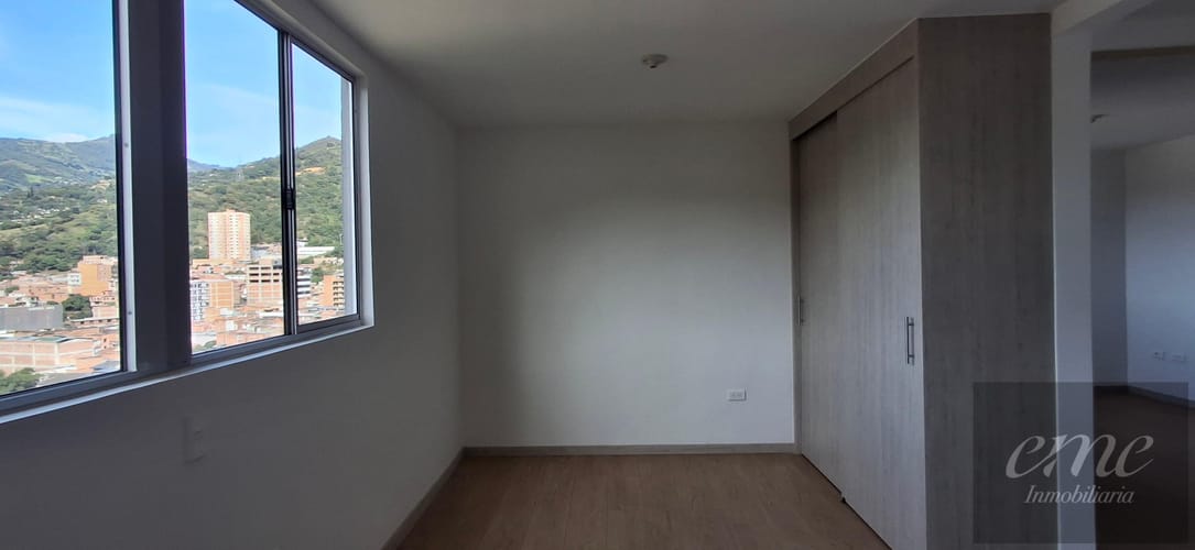 Apartamento de 2 alcobas en venta en Simon Bolivar Sb (Centro), Copacabana, 65 m² · foto 9 de 23