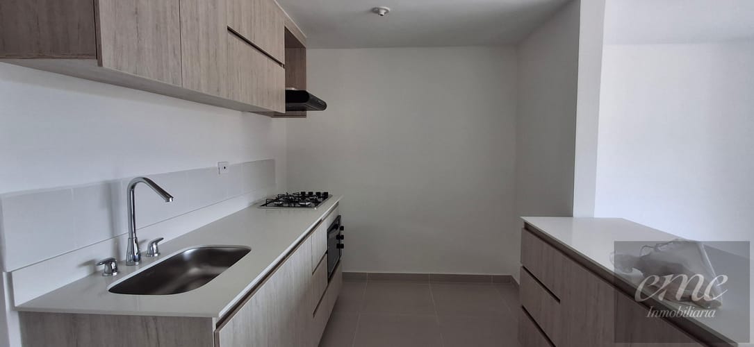 Apartamento de 2 alcobas en venta en Simon Bolivar Sb (Centro), Copacabana, 65 m² · foto 10 de 23
