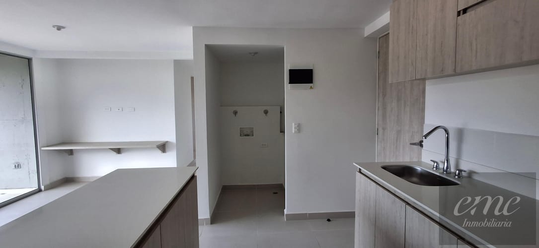 Apartamento de 2 alcobas en venta en Simon Bolivar Sb (Centro), Copacabana, 65 m² · foto 11 de 23