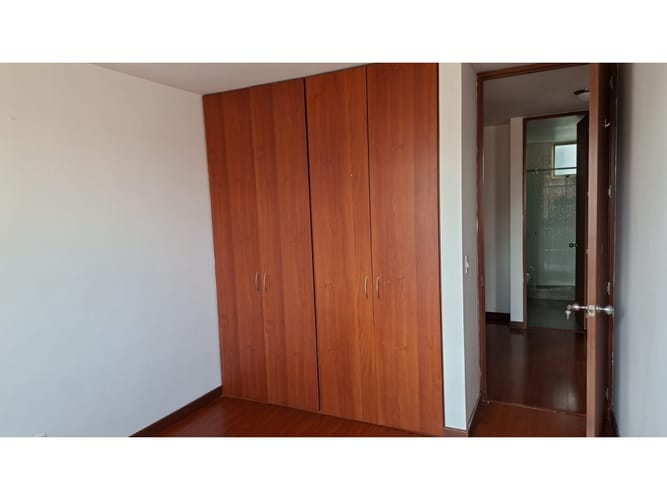 Apartamento de 3 alcobas en venta en Colina Campestre, Bogotá, 98 m² · foto 12 de 24