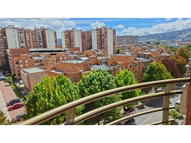 Apartamento de 3 alcobas en venta en Colina Campestre, Bogotá, 98 m² · foto 17 de 24