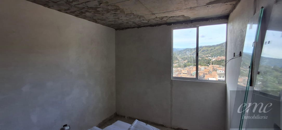 Apartamento de 2 alcobas en venta en Simon Bolivar Sb (Centro), Copacabana, 50 m² · foto 3 de 12