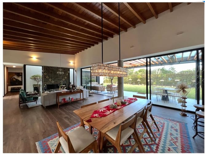 Casa de 3 alcobas en venta en Llano Grande, Rionegro, 385 m² · foto 6 de 10