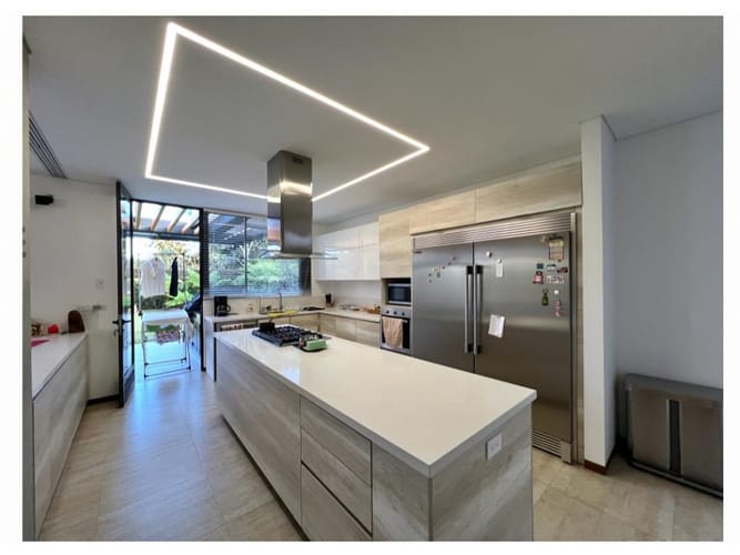 Casa de 3 alcobas en venta en Llano Grande, Rionegro, 385 m² · foto 7 de 10