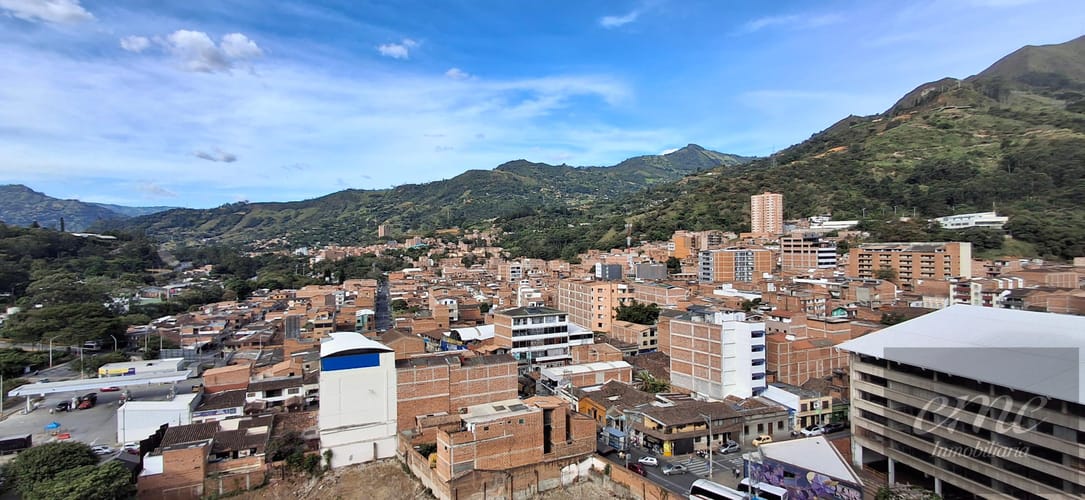 Apartamento de 2 alcobas en venta en Simon Bolivar Sb (Centro), Copacabana, 50 m² · foto 12 de 12