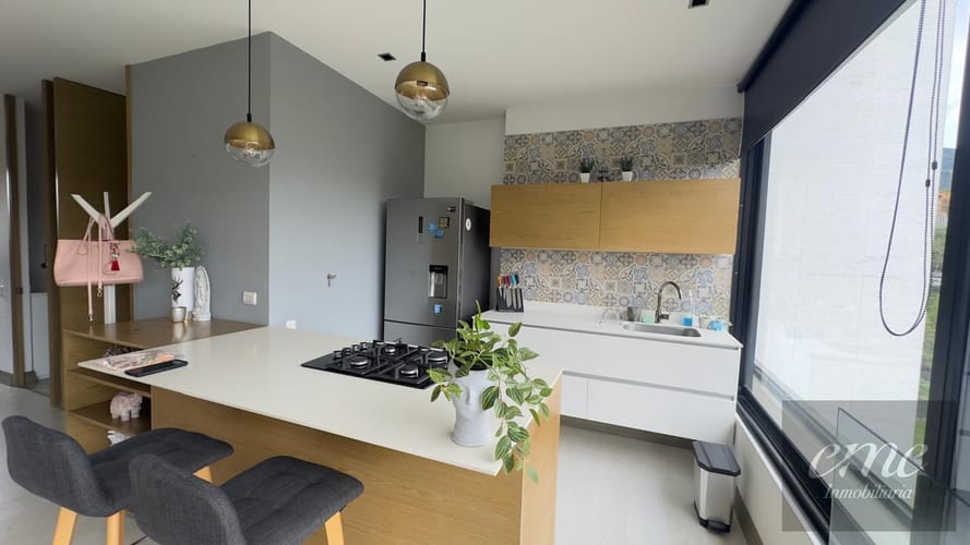 Apartamento de 1 alcoba en arriendo en Urbanizacion Arcoiris, Medellín, 88 m² · foto 2 de 20