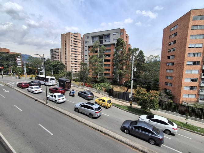 Local en arriendo en Loma El Atravesado, Envigado, 38 m² · foto 2 de 13