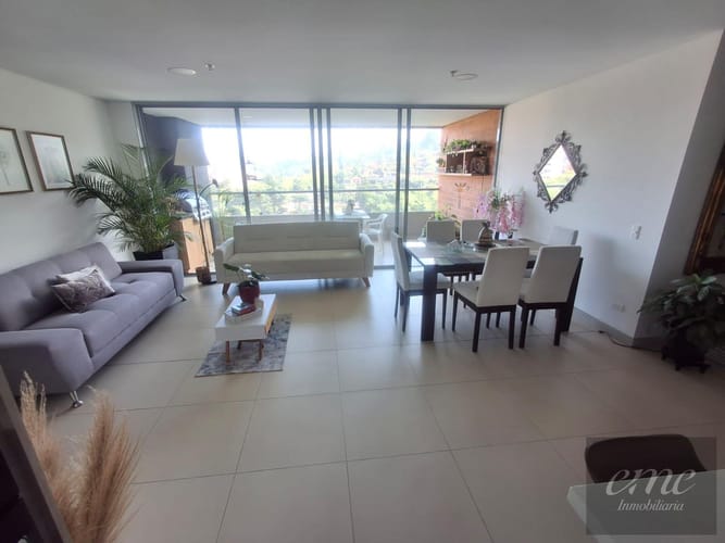 Apartamento de 4 alcobas en venta en Loma Del Esmeraldal, Envigado, 156 m² · foto 3 de 18