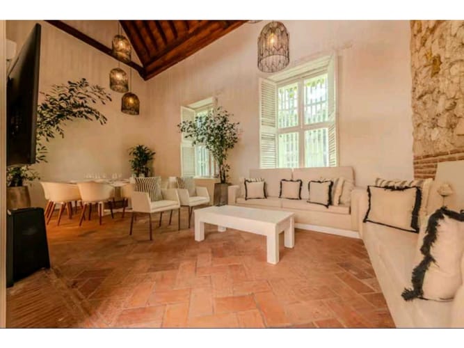 Casa de 5 alcobas en venta en San Diego, Cartagena, 375 m² · foto 2 de 21