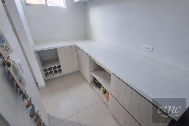 Apartamento de 4 alcobas en venta en Loma Del Esmeraldal, Envigado, 156 m² · foto 8 de 18