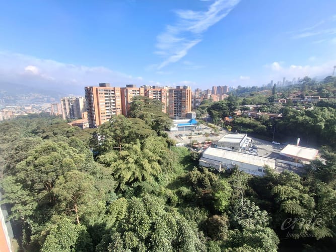 Apartamento de 4 alcobas en venta en Loma Del Esmeraldal, Envigado, 156 m² · foto 16 de 18